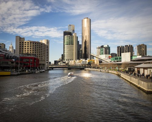 Melbourne Southbank precinct along the Yarra River